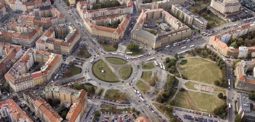 Vítězné náměstí v Praze.