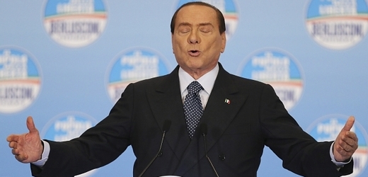 Berlusconi nechce proti krizi bojovat zvyšováním daní, ale snižováním nákladů na byrokracii.