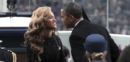 Beyoncé zazpívala hymnu při Obamově inauguraci, poté však přiznala, že to bylo na playback.
