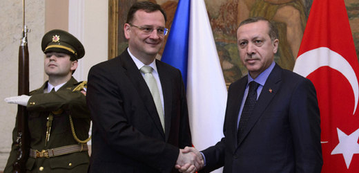 Petr Nečas (vlevo) a jeho turecký protějšek Recep Tayyip Erdogan.
