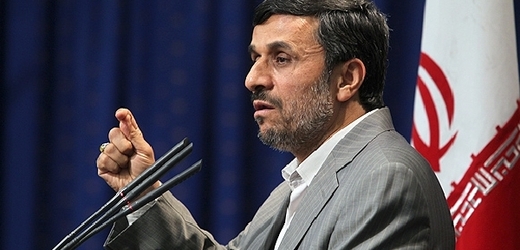 Zmužilý prezident Ahmadínežád. Mission Impossible? 