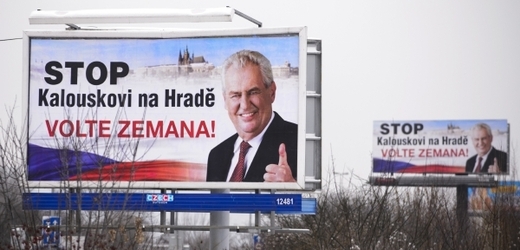 Miloš Zeman zaplavil zemi billboardy.