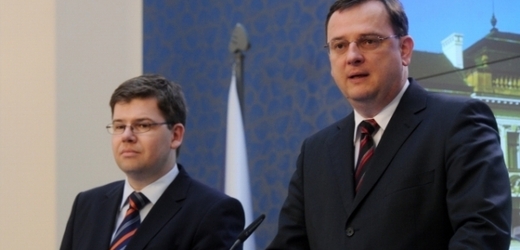 Bývalý ministr spravedlnosti Jiří Pospíšil (vlevo) a premiér Petr Nečas.