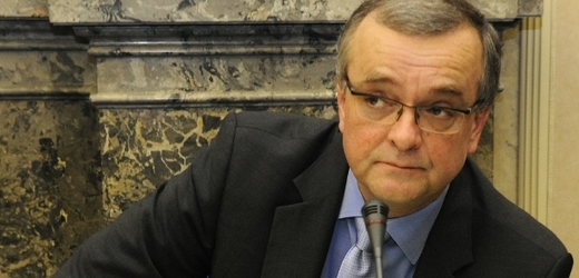 Ministr Miroslav Kalousek je zástupcem majoritního akcionáře ČEZ.