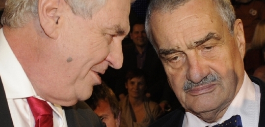 Nově zvolený prezident ČR Miloš Zeman a ministr zahraničí Karel Schwarzenberg.