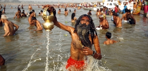 Svátek Kumbh mélá je označován za největší shromáždění lidí na světě (ilustrační foto).