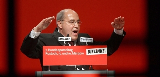 Gysi, jede z nejlepších řečníků mezi německými politiky. 