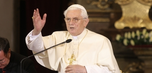 Papež Benedikt XVI. oznámil abdikaci k 28. únoru. Poté bude zase – údajně jen ze zdravotních důvodů - Josephem Aloisem Ratzingerem.