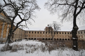 Buštěhradský zámek se rekonstrukce ještě nějakou dobu nedočká.