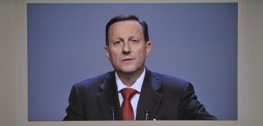 Vasella působil v letech 1999 až 2010 také jako generální ředitel Novartisu. 