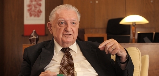 Budoucí poradce Miloše Zemana František Čuba.