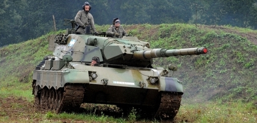 Leopard 2 ve výzbroji bundeswehru.