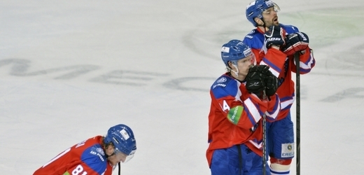 Smutek hokejistů Lva po vyřazení z play-off KHL.