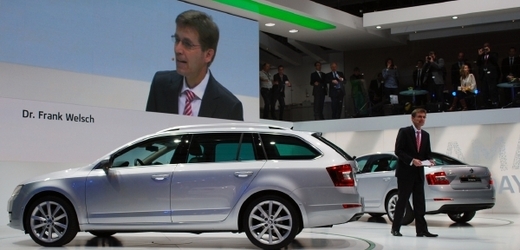 Frank Welsch představuje nové vozy Škoda.