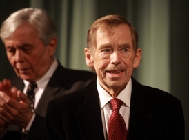 Václav Havel sliboval v Ostravě, že nebudou zavírat doly.