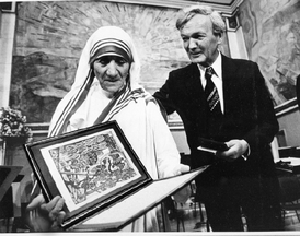 Matka Tereza a člen Nobelova výboru v Oslu.