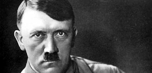 Nejslavnější a nejznámější Rakušan historie: Adfolf Hitler. 
