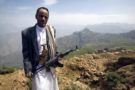 Kalašnikovy v Jemenu (ilustrační foto).
