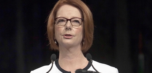 Kromě omluvy přišla australská premiérka Julia Gillardová i s finančním odškodněním. 