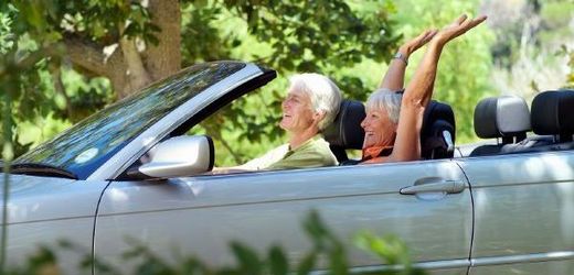 Neprofesionální řidiči budou chodit na povinnou lékařskou prohlídku až v 65 letech.