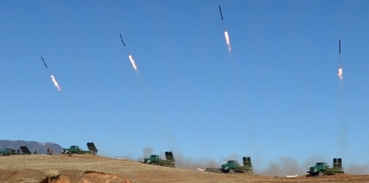 Severokorejští rakeťáci při manévrech.