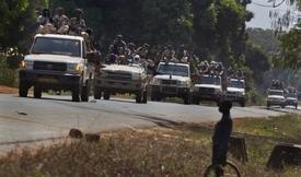 Rebelové přijíždějí do Bangui.