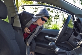 Zloděj aut (ilustrační foto).