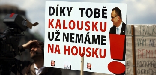 Lidé jsou nespokojení s ekonomickou situací v ČR (ilustrační foto).