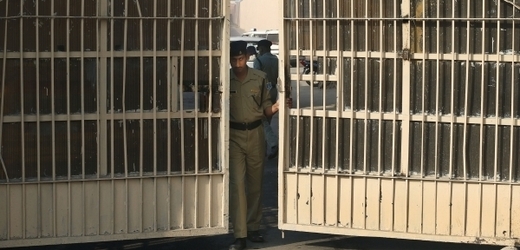 Indové jsou ve vězení a v sobotu poprvé stanuli v soudní síni (ilustrační foto).