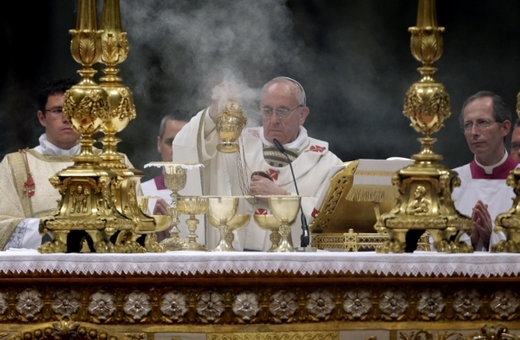 Papež František slouží svou první velikonoční mši.
