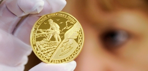 Ať se sypou... Pamětní zlatá ruská mince.