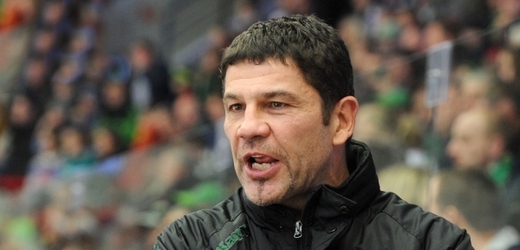 Hokejisty Karlových Varů povede i v příští sezoně extraligy jako hlavní trenér Richard Žemlička.