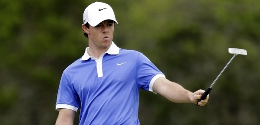 Rory McIlroy je aktuálně světovou dvojkou, na čele žebříčku jej vystřídal Tiger Woods.