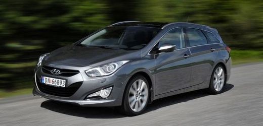 Zájem klientů o model Hyundai i40 letos citelně narostl.