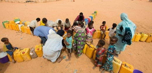 Uprchlíci bojují s nedostatkem vody.