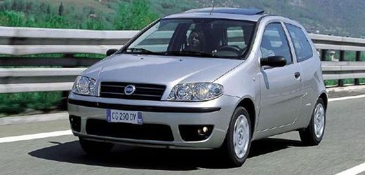 Fiat Punto ročník 2003. Ovšem zda bude základem pro obnovenou značku, není jasné.