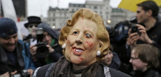 Karikatura Margaret Thatcherové.