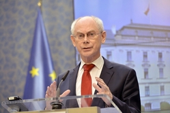 Prezident Evropské unie Herman Van Rompuy po jednání s premiérem Petrem Nečasem vystoupil 25. dubna v Praze na tiskové konferenci.