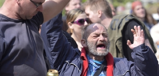 Momentka z protestu proti vládě na Václavském náměstí.