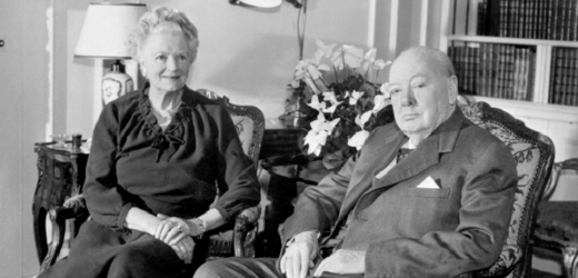 Sir Winston Churchill patří k nejobdivovanějším osobnostem šéfů firem. Na snímku s manželkou.