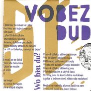 Obal druhého alba Vobezdud tvoří poskládaný plakát.