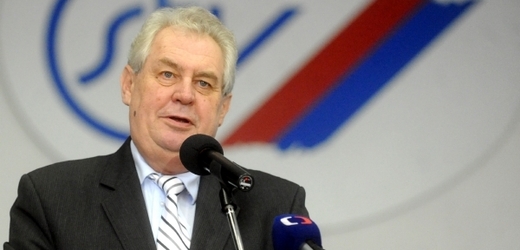 Novému prezidentovi Zemanovi věří nejčastěji důchodci, voliči ČSSD a KSČM.