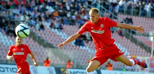 Michal Škoda gólem dvě minuty před koncem rozhodl o vítězství Brna nad Ostravou.
