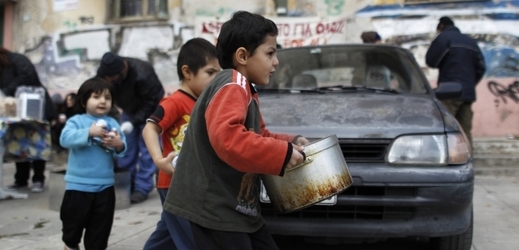 Mnohé řecké děti hladovějí (ilustrační foto).