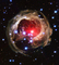 Hubbleův teleskop zaznamenal zcela jedinečnou hvězdu V838 Monocerotis v souhvězdí Jednorožce. Je to jedna z největších známých hvězd. Její přesná povaha zatím není jasná: původně se předpokládalo, že jde o novu, dnes se má za to, že se z ní stává červený veleobr. Proměna ovšem trvala jen pár měsíců místo tisíců let. První vzplanutí hvězdy bylo pozorováno v lednu 2002 (na snímku světelná ozvěna tohoto jevu - více na videu výše). (Foto: profimedia.cz)