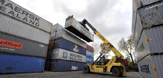Modernizované kontejnerové překladiště, za jehož dostavbu získala letos v září logistická společnost Advanced World Transport (AWT) ocenění v soutěži Volná cesta. Cílem Volné cesty je podpora ekologičtějších druhů přepravy v podobě přesunu zboží ze silnic na železnici.