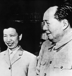 Mao Ce-tung s manželkou. 