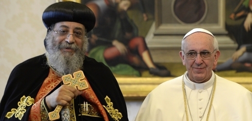 Ve Vatikánu se sešli katolický papež František a patriarcha egyptských Koptů Tavadros II.
