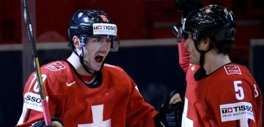 Hokejisté Švýcarska zůstávají na mistrovství světa neporaženi.