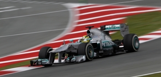 Do Velké ceny Španělska odstartuje z prvního místa Nico Rosberg.